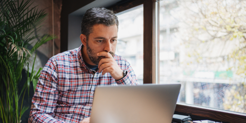 ¿Puedo vivir en Estados Unidos si soy dueño de un negocio?